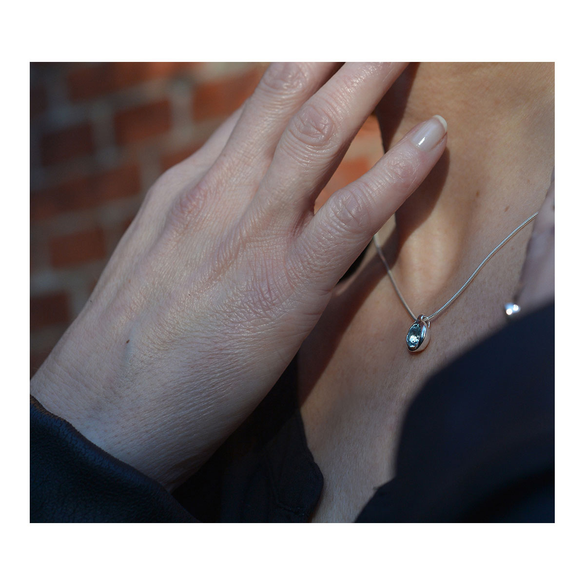 Kettenanhänger Silber, Sky blue Topas, 7mm, mit Schlangenkette